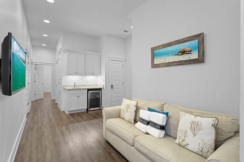 24-Watercolors-Bonus-Den