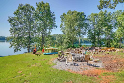 Statham Vacation Rental | 3BR | 2BA | Stairs Required | 1,400 Sq Ft