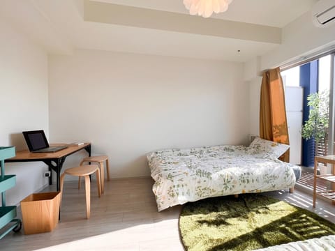 ・[Twin room] A refreshing breeze blows in from the window. A bright room with a natural atmosphere