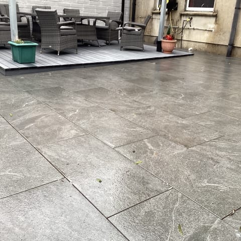 Patio and covered in seating