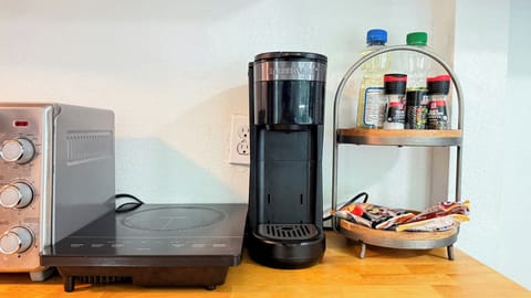 Fuel up with complimentary coffee, snacks, and basic pantry essentials. Everything you need for a quick breakfast or late-night bite.