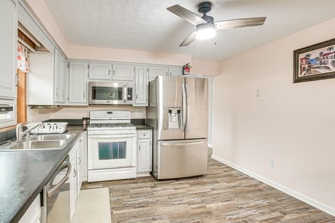 Kitchen | Espresso Maker