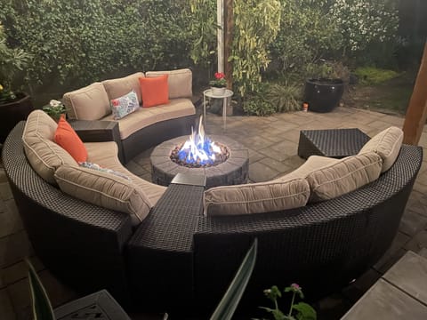 Fire pit with comfy seating - (private)