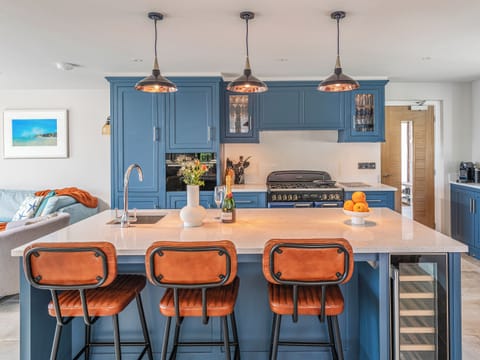 Kitchen | Blue Seas, Mawgan Porth