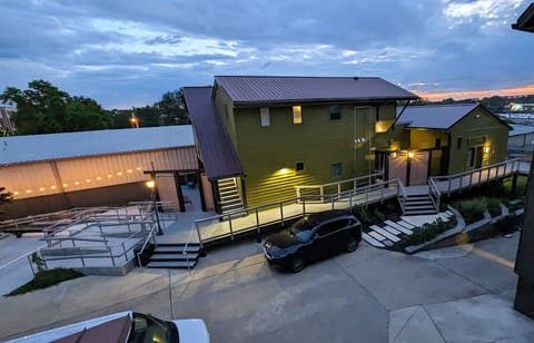 Sunrise, Suite #4 is located at the far right.