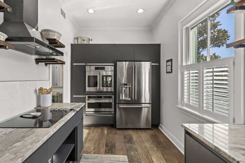 Well-equipped kitchen for all of your cooking needs