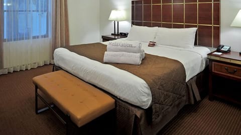 LAR_3_Room_Gallery_1_1