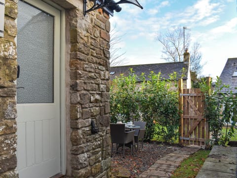 Exterior | The Studio at Cross House - Castle Gate Retreats, Kirkby Lonsdale