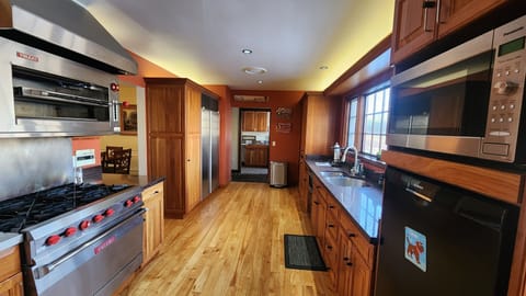 Spacious and well equipped kitchen.