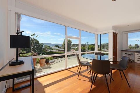 Combining dining and lounge area