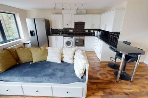 760493bd 9c75 4145 b955 680b2b3cac5e