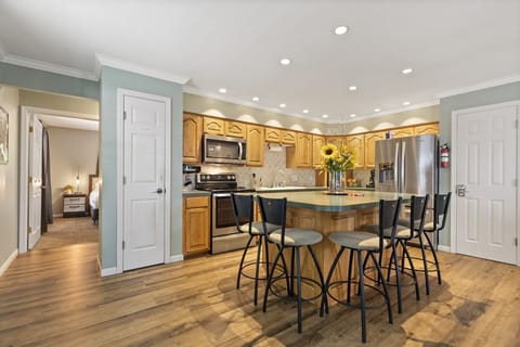 ab851e79-4600-4935-b141-0fb07435b8bb