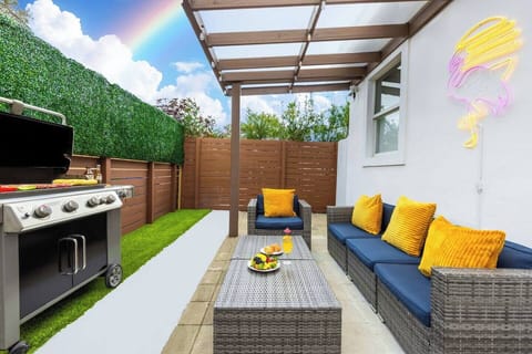 e45a37a8-12c6-4707-95a9-b685bcd7bea9