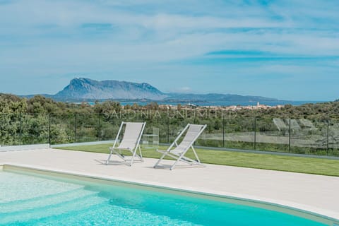 Building Exterior, Pool, Scenic View
