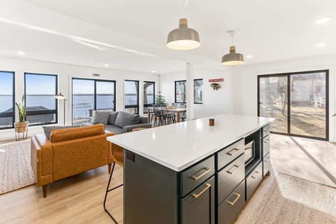 1011 Burgs Park Drive-12