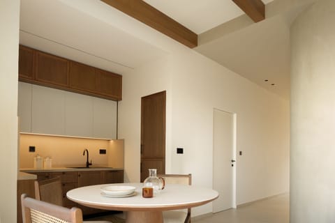 Another aspect of the kitchen