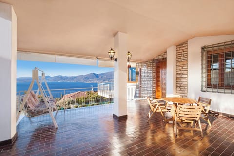 9dc49637-e396-4f92-b0a3-feefe40cb739