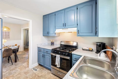 Expansive Culinary Area