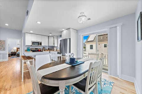 The Brand New Dining Table Set