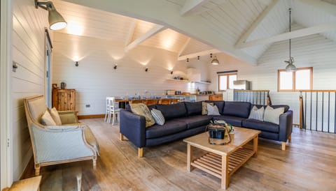 Open plan kitchen/living/dining