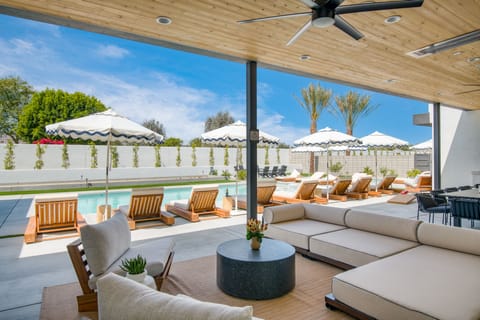 Covered poolside patio (Villa 16).