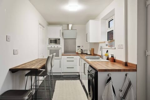 Inviting kitchen space, where culinary creativity comes to life!