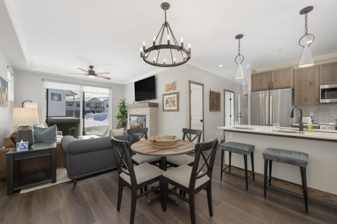 Open Floor Plan - Great open floor plan