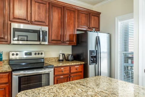 006 Just Beachy Kitchen Appliances