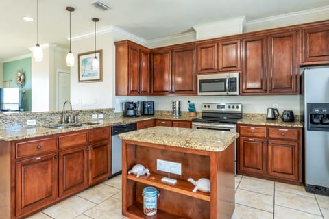 007 Just Beachy Kitchen Island