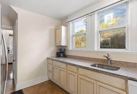 6cb3c6c6 1470 492e 8fc9 987f19d66f03