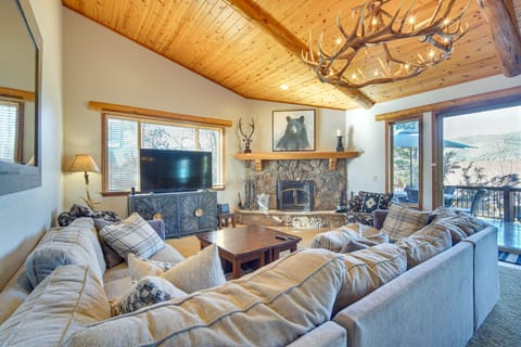 Big Bear Lake Vacation Rental | 3BR | 2BA | 2,050 Sq Ft | Access Only By Stairs