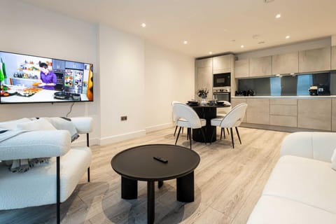 Welcome to CasCity! ♡ We would love to host you in our property.