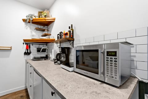 Start your mornings right with complimentary coffee and tea.