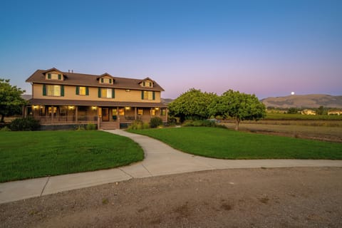 The Home - Exterior 