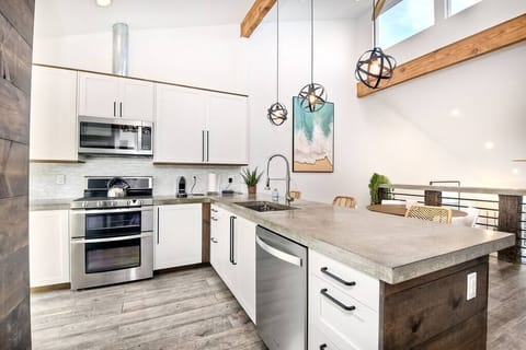 Beautiful Open Chefs Kitchen