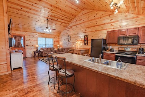 Eat either at the small dining table or at the breakfast bar.