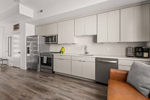 Cook in Nashville Style: Studio with Chic Kitchen Space