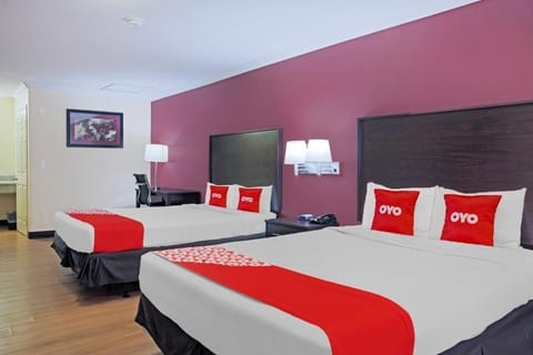 Unit with 2 Queen beds