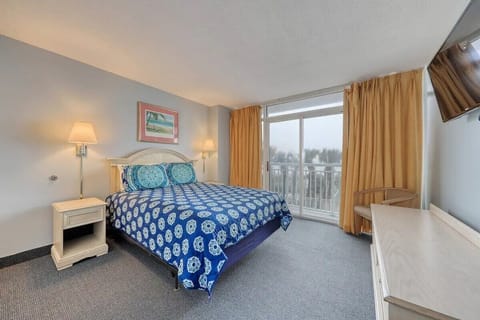 Ocean Front Main Bedroom