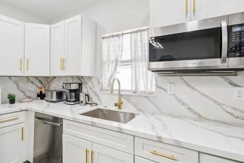 3b82f50b 6034 4859 9e3e 2c4f37cceb16