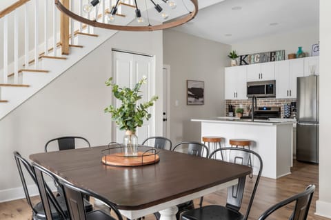 Dining seating for 8