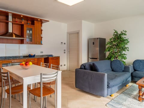 Furniture, Plant, Property, Couch, Table, Cabinetry, Interior Design, Countertop, Wood, Chair