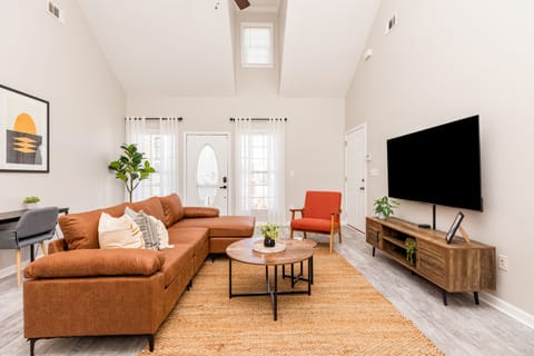 Living Room w/TV Streaming