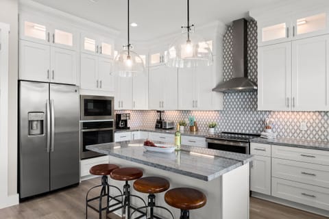 Fully equipped kitchen