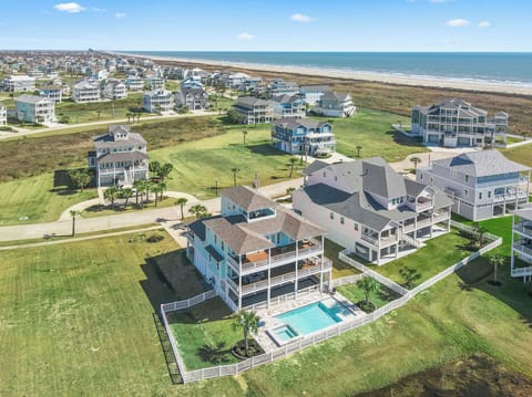 Welcome to My Blue Heaven hosted by Pointe West Vacation!