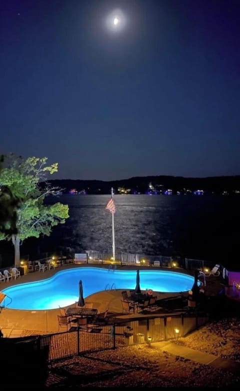 View of the point pool.