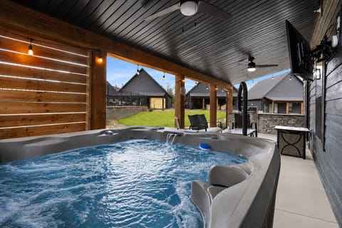 Private Hot Tub