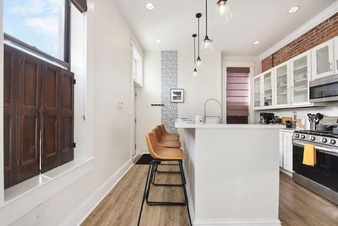 Breakfast bar with modern stools