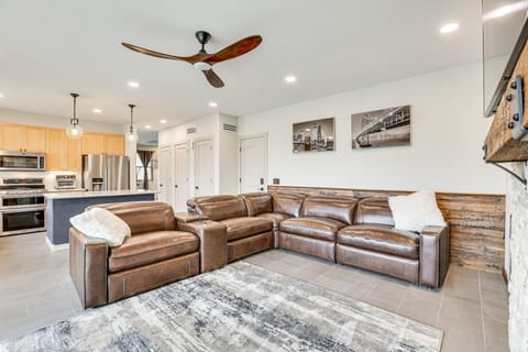 Living Room | Free WiFi | 1st Floor