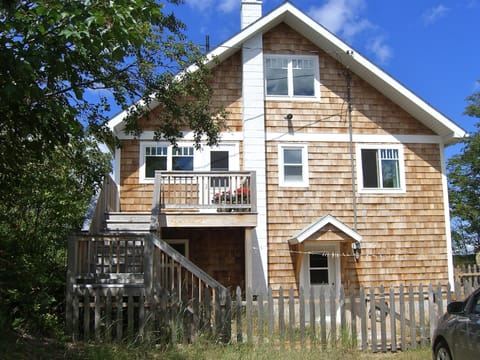 Roadside view of the cottage.